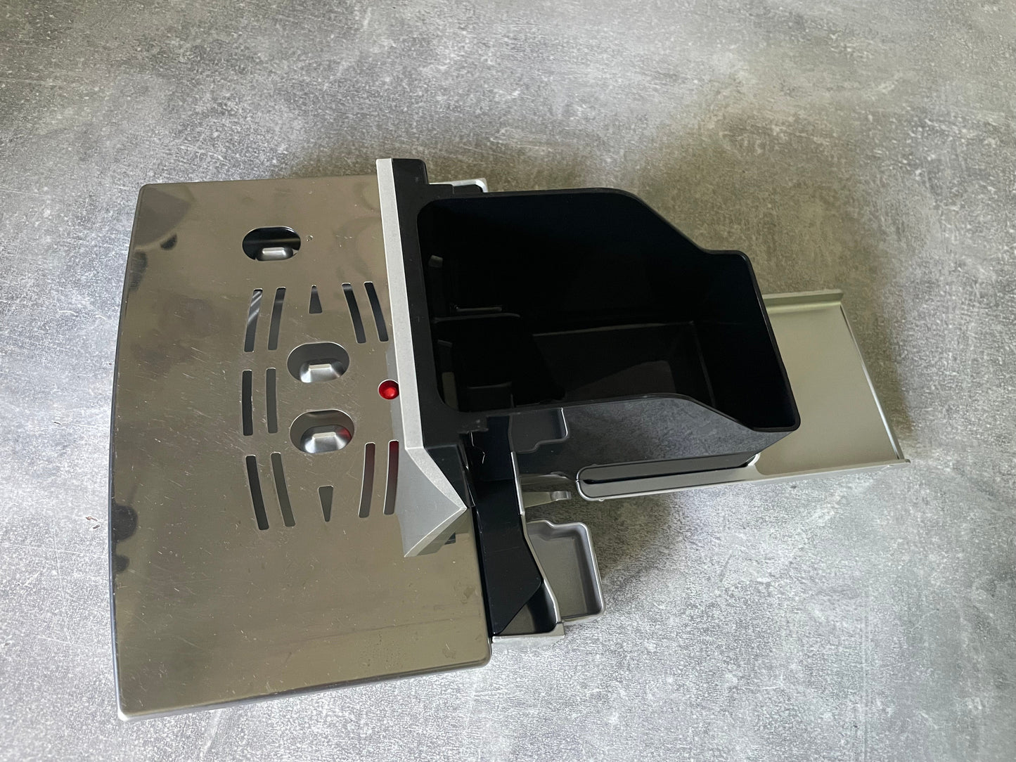 DeLonghi ECAM 23.466 mit Milchbehälter