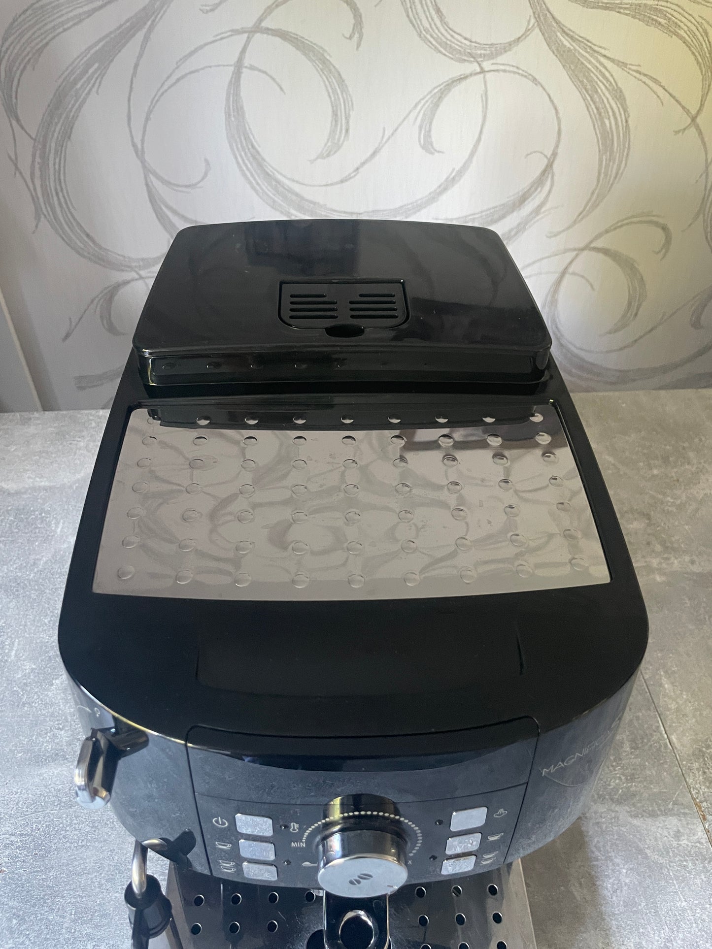 DeLonghi ECAM 21.116 B.