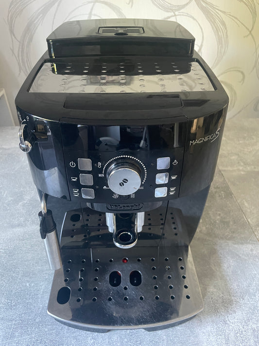 DeLonghi ECAM 21.116 B.