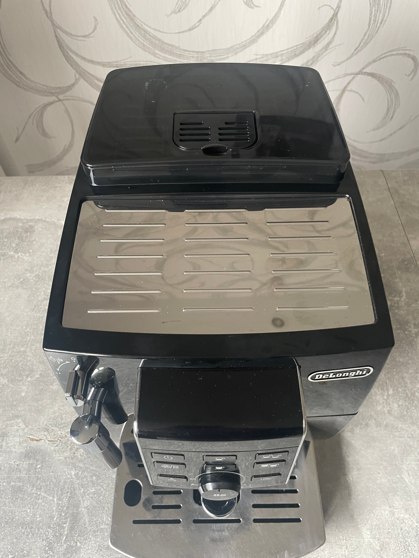 DeLonghi ECAM 13.123 B.