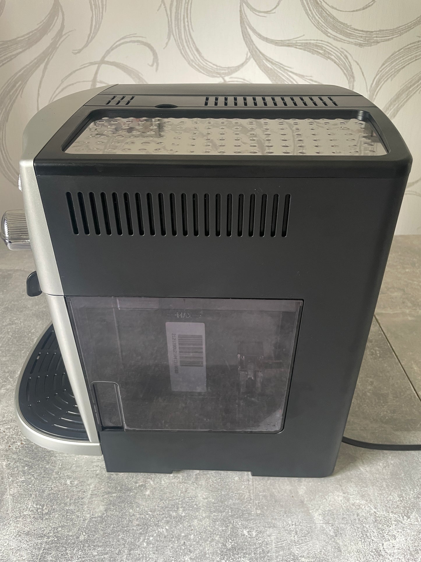 DeLonghi ESAM 4200 S.