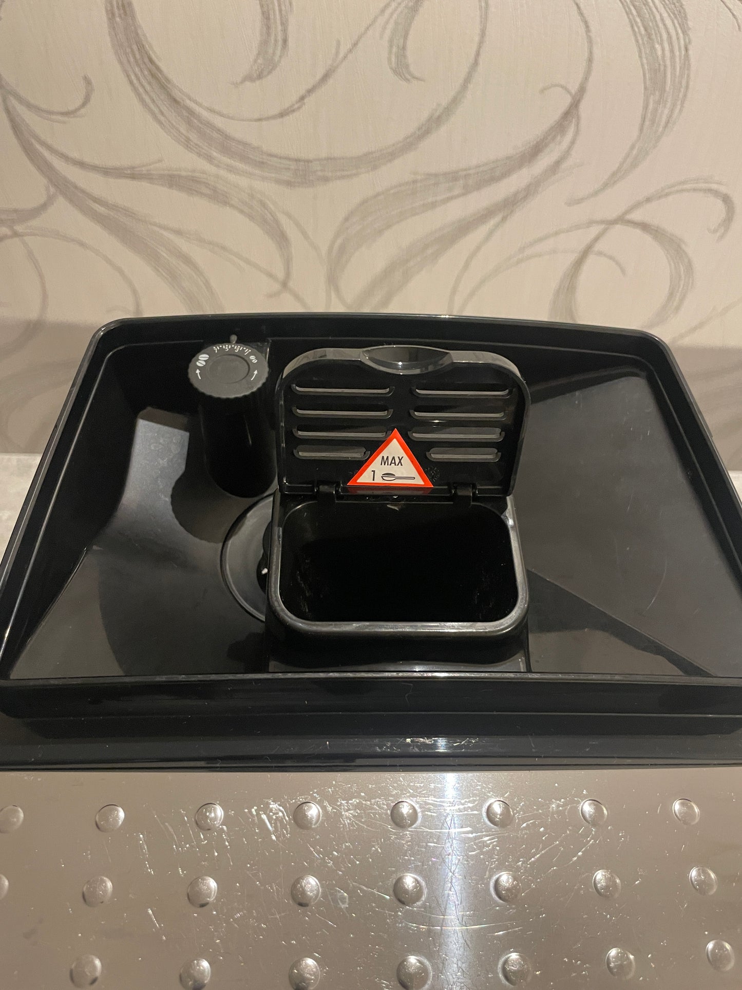 DeLonghi ECAM 21.116 B.