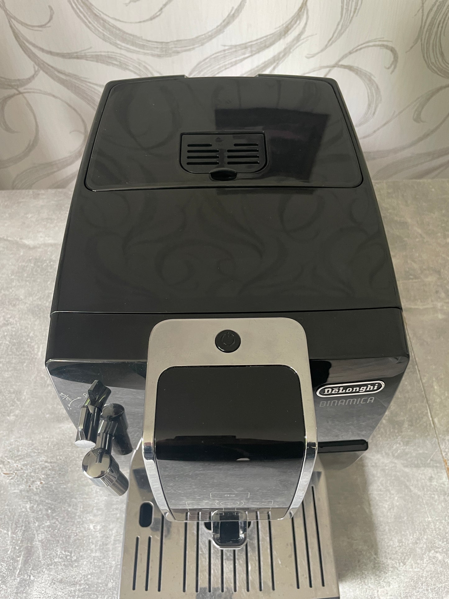 DeLonghi Dinamica ECAM 358.15 B.