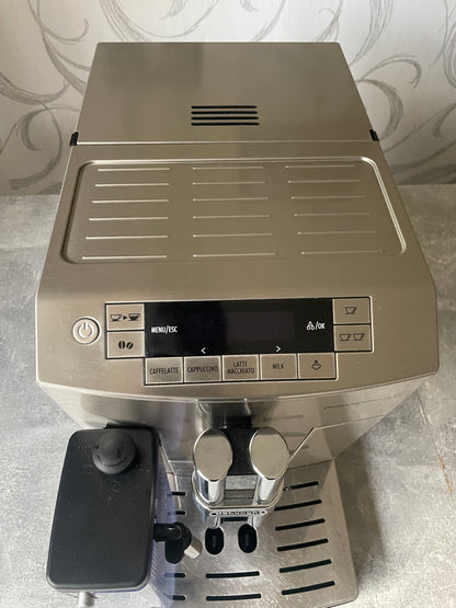 DeLonghi ECAM 26.455 S mit Milchbehälter