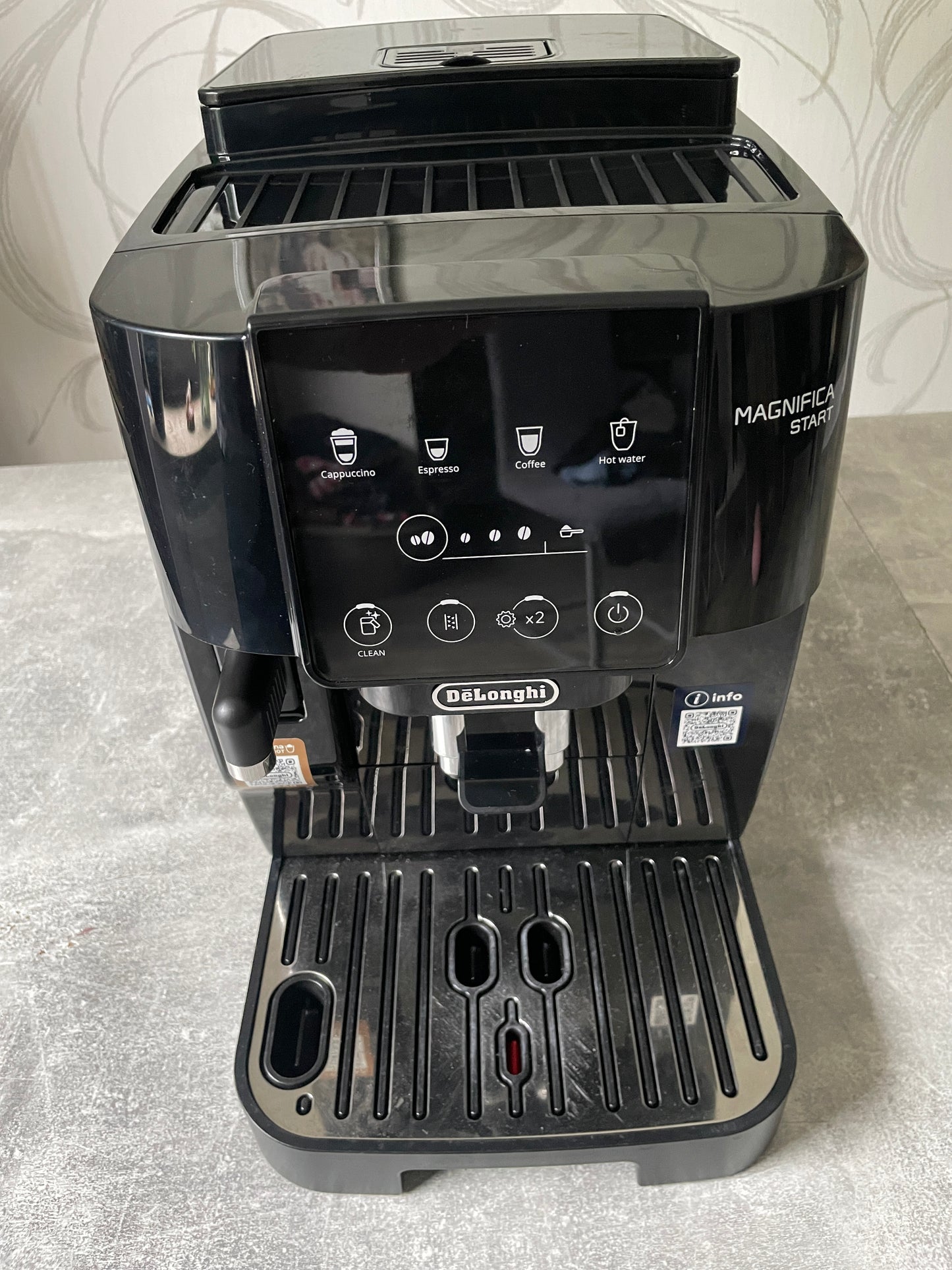 DeLonghi Magnifica Start ECAM 220.60. B