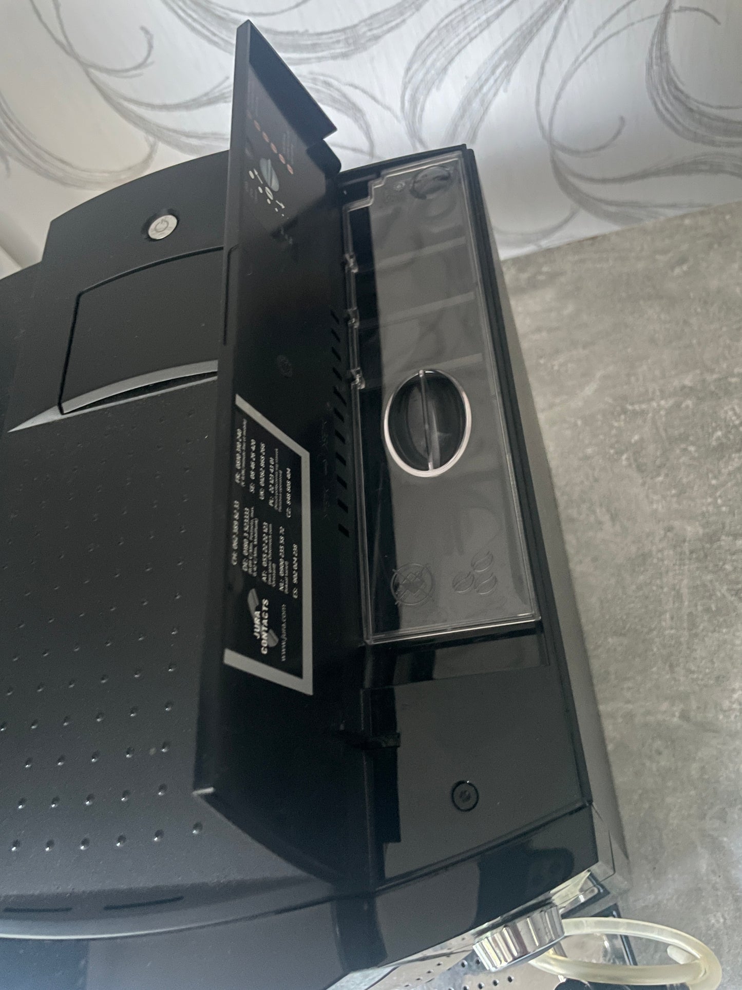 Jura Impressa C60 mit Cappuccinatore