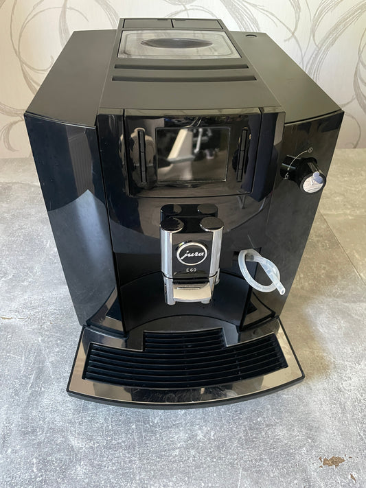 Jura Impressa E60 mit Cappuccinatore