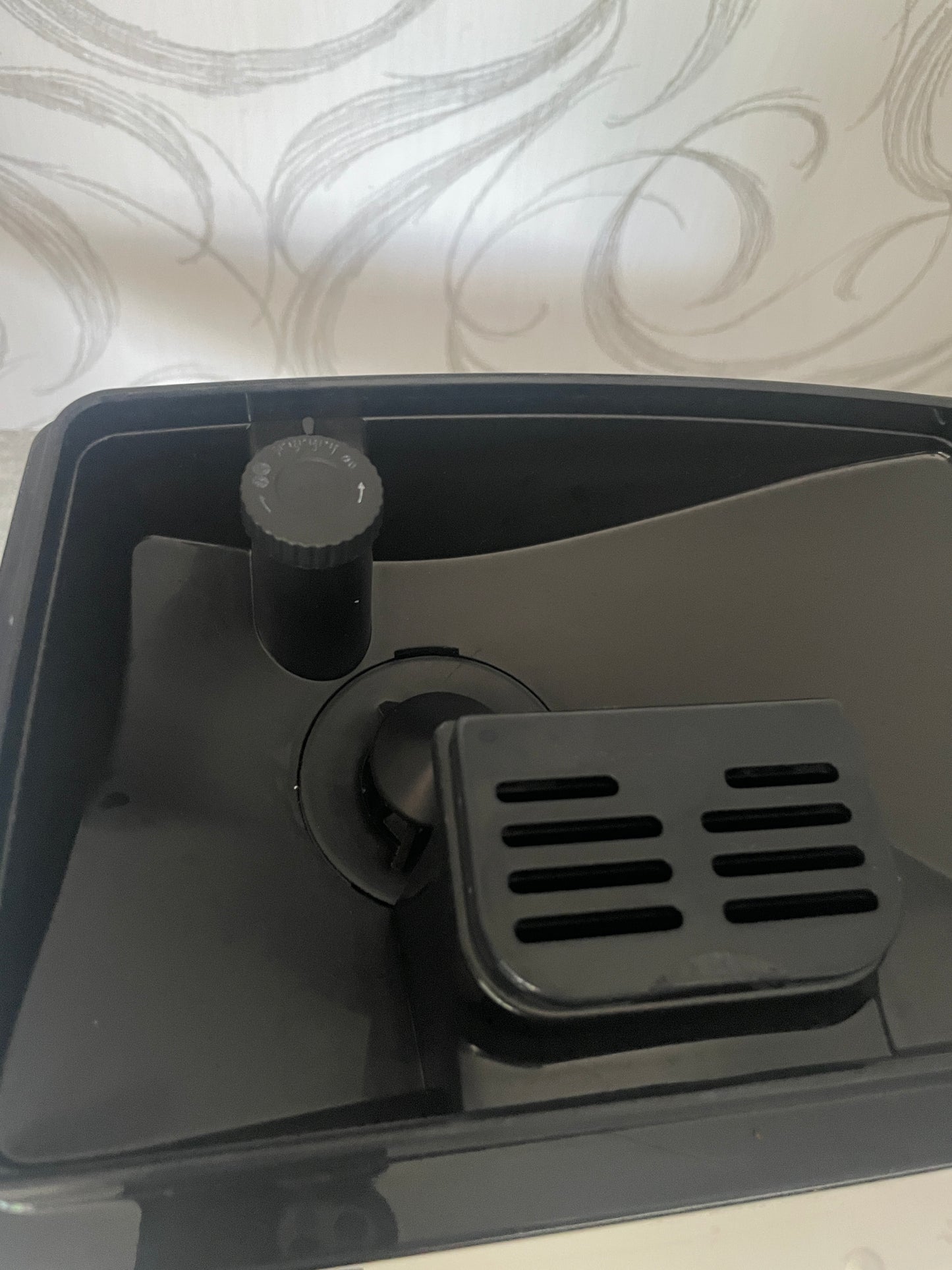 DeLonghi ECAM 21.118 B.