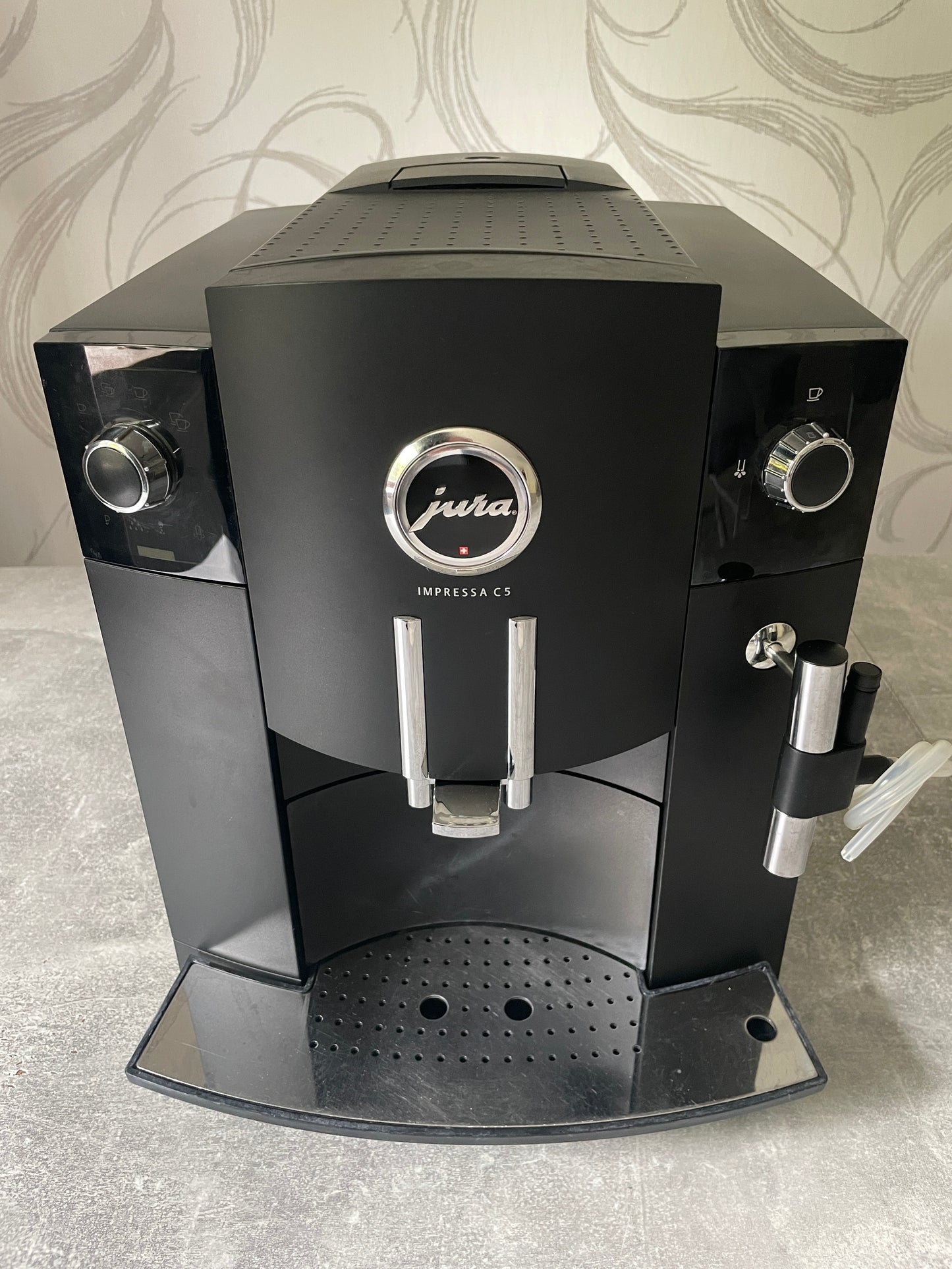 Jura Impressa C5 mit Cappuccinatore