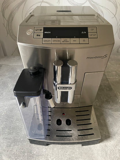 DeLonghi ECAM 26.455 S mit Milchbehälter