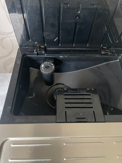DeLonghi ECAM 26.455 S mit Milchbehälter