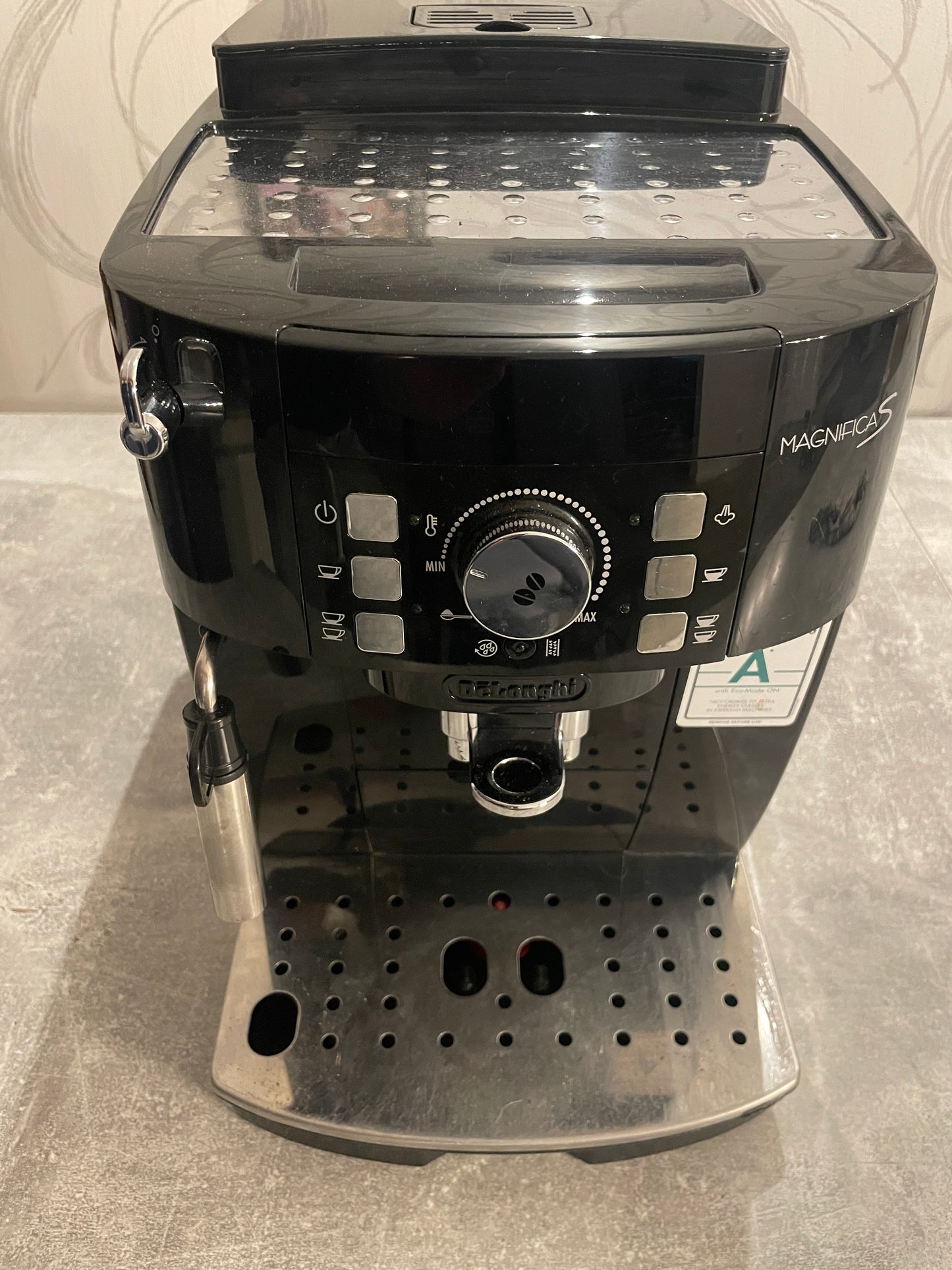 DeLonghi ECAM 21.116 B.