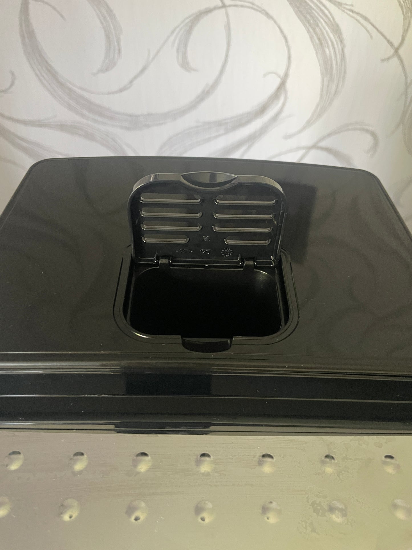 DeLonghi ECAM 23.463 B.