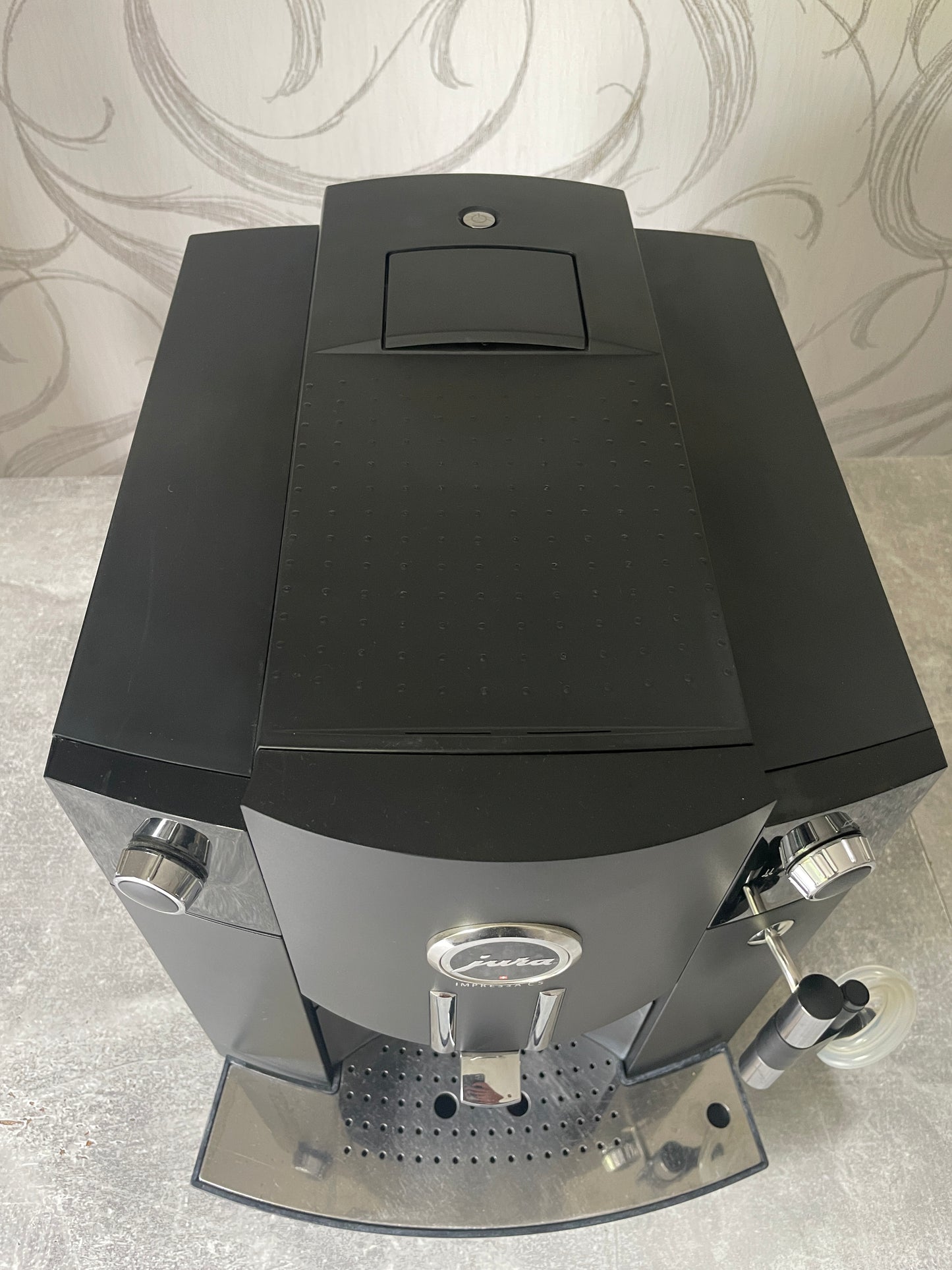 Jura Impressa C5 mit Cappuccinatore