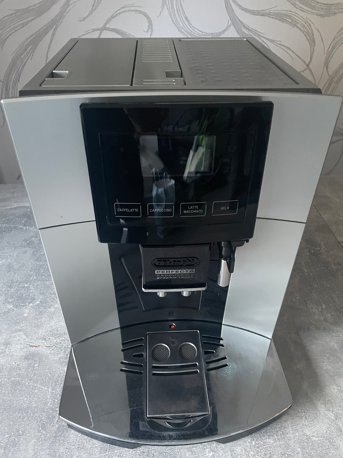 DeLonghi ESAM 5708 Perfecta Cappuccino