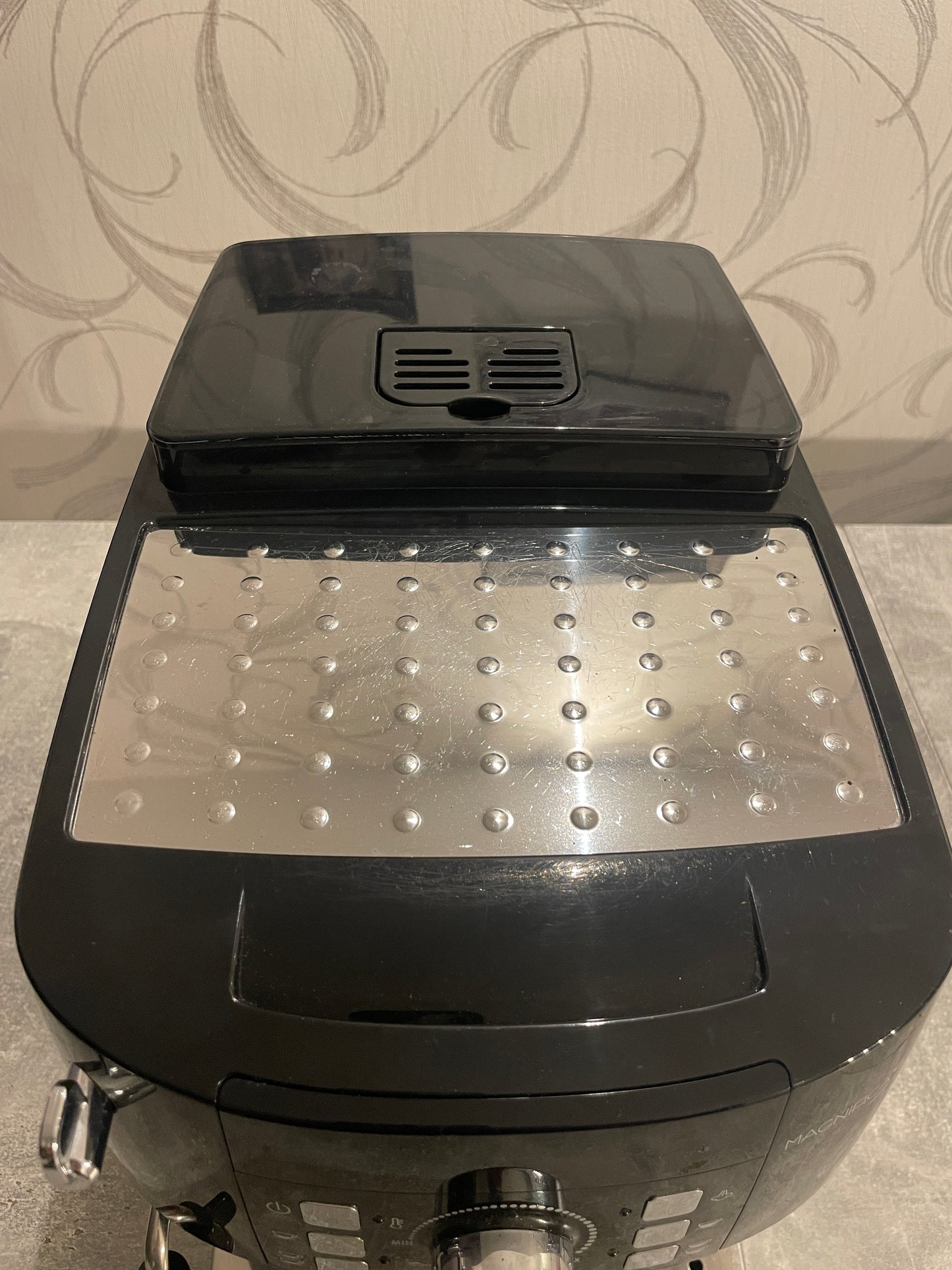 DeLonghi ECAM 21.116 B.