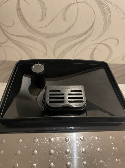 DeLonghi ECAM 21.116 B.